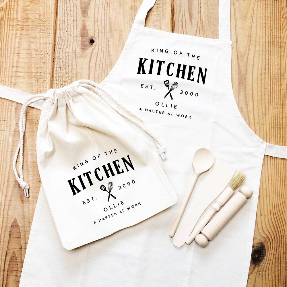 
                  
                    Kids Baking Set | King of the Kitchen | Aprons for Kids | Kids Baking Apron | Personalised Kids Baking Set | Personalised Kids Apron - Glam and Co 
                  
                